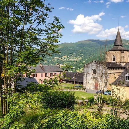 Pyrenees Cycling Lodge Saint-Savin  Exteriör bild