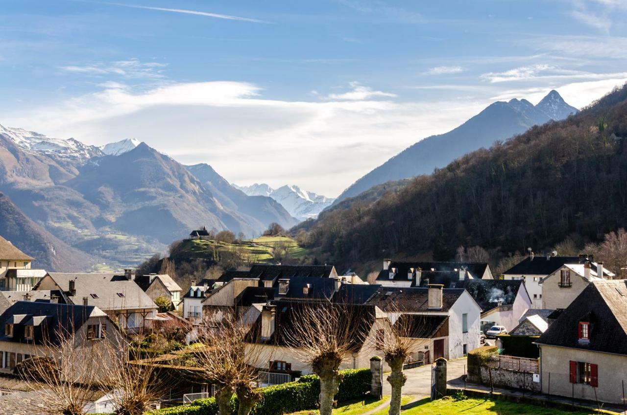 Pyrenees Cycling Lodge Saint-Savin  Exteriör bild
